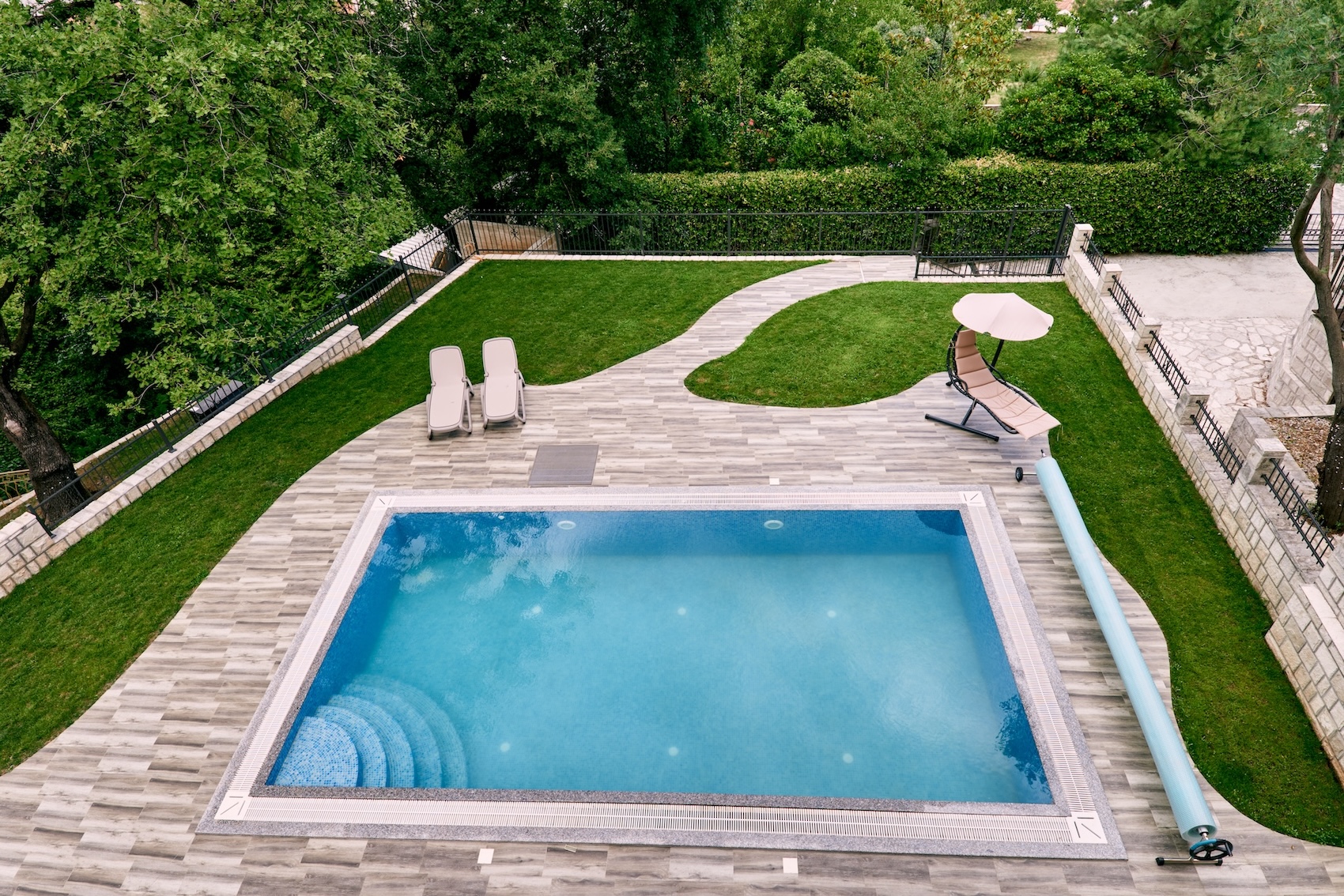 high-end pool design